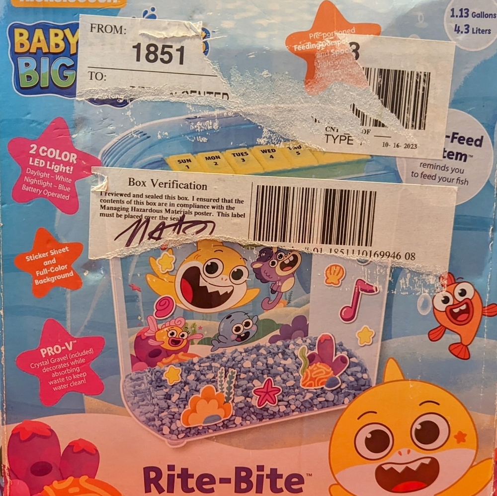 Baby Shark Educational Betta Tank